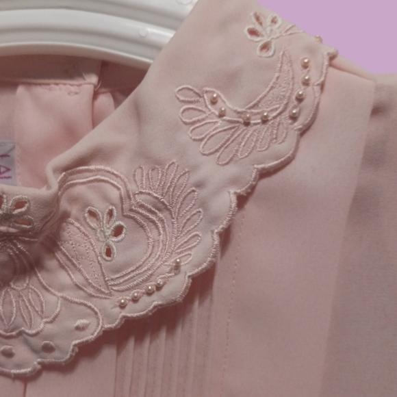 Laura & Jayne Petites Womens Blouse Size 10 Light Pink Embroidered & pink beaded - Picture 4 of 10